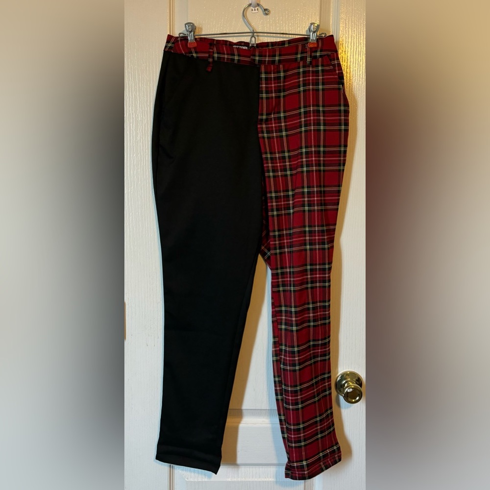 Hot topic pants